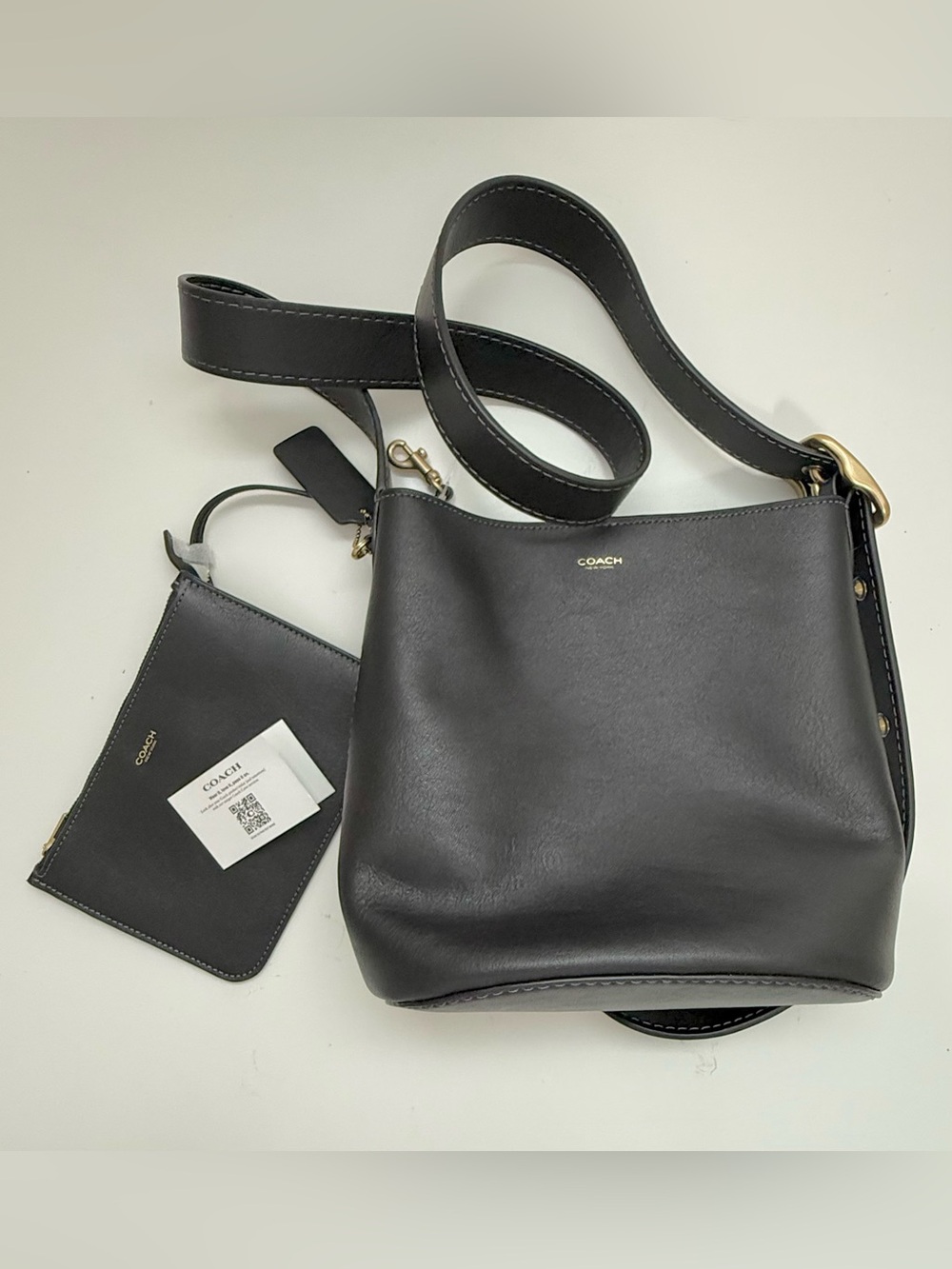 Coach Bleecker Bucket Crossbody Bag in black leather - NWOT